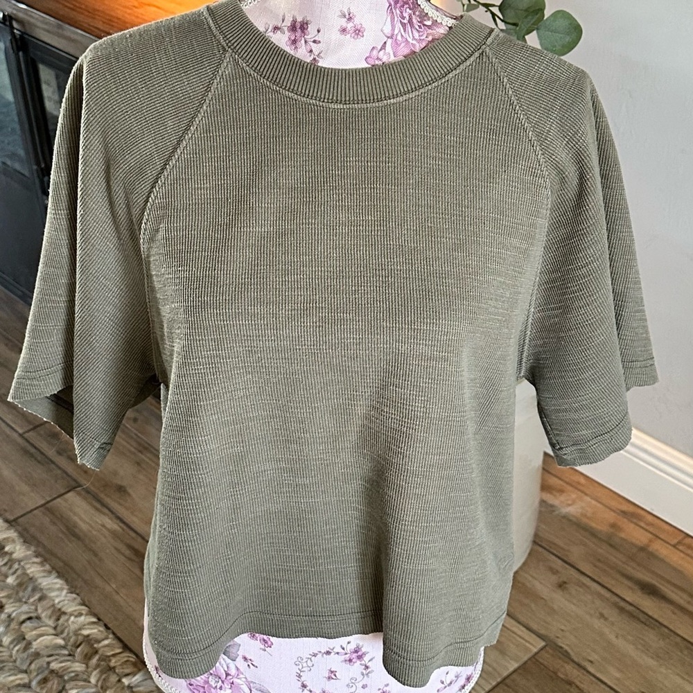 Aerie Sage Green Ribbed Short Sleeve Top